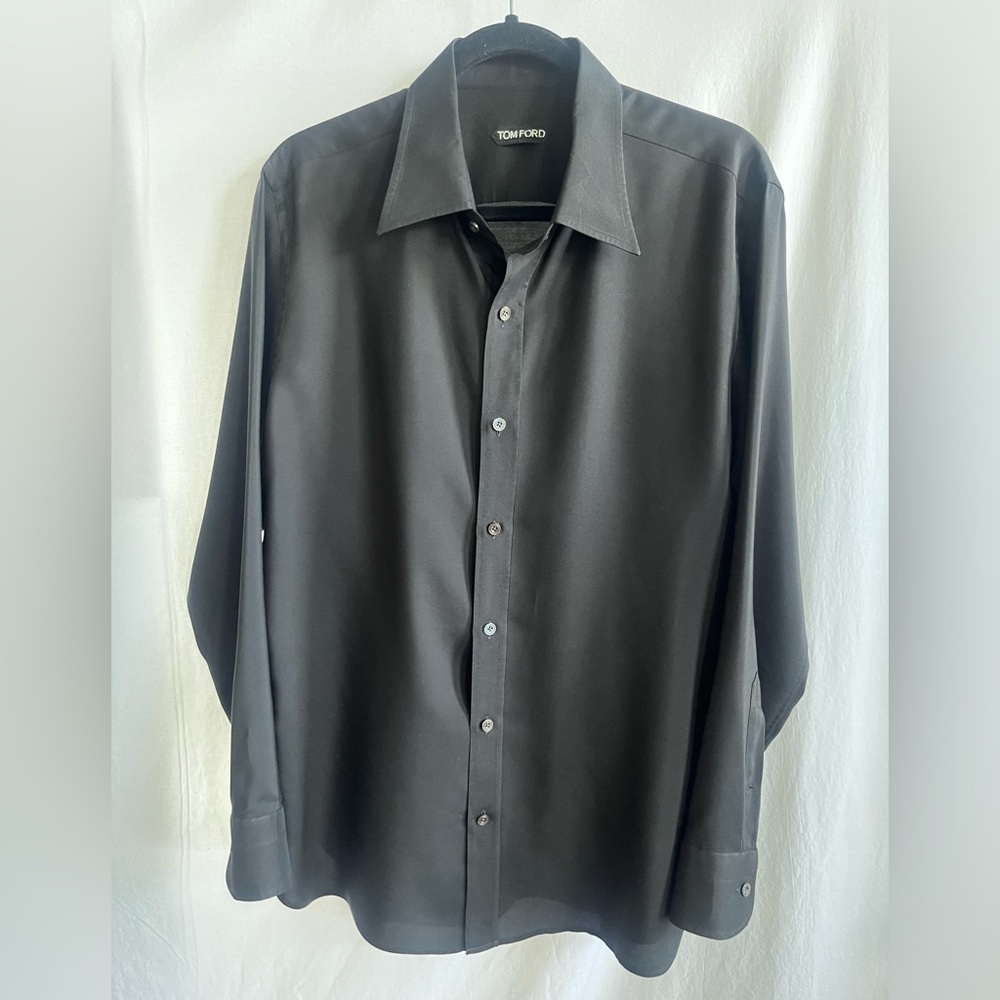 Tom Ford 100% pure silk dress shirt